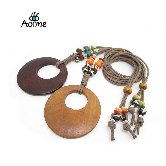 楽天市場 チョーカー ネックレス アクセサリー エスニック オリジナル ハンドメイド ウッドリング ラクダのボーンビーズ ウッドビーズ メンズ レディース プレゼント メール便 N L064 青い目