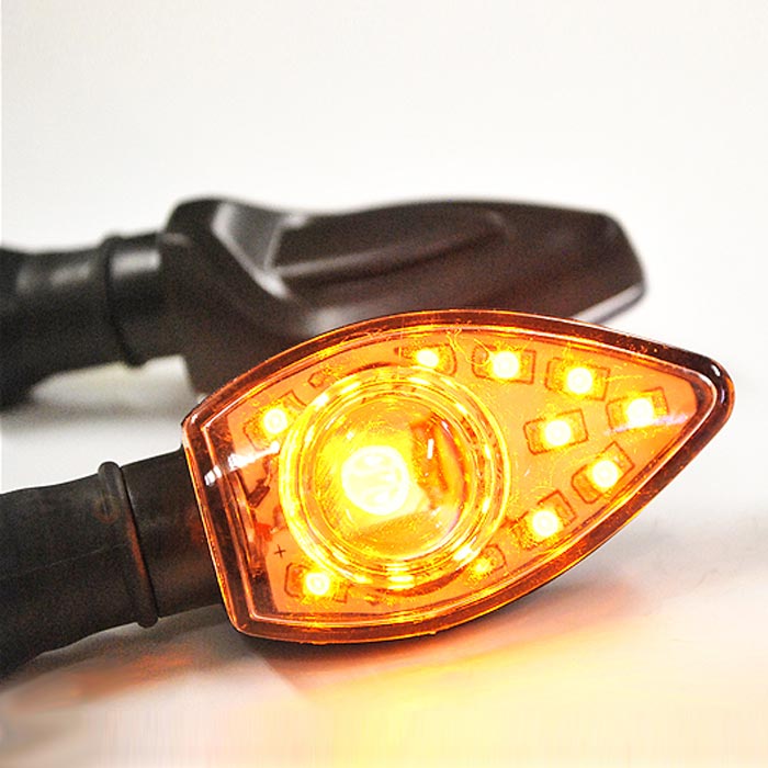 楽天市場】ウインカー ストップランプ 左右 4個 SET ブレーキ ランプ LED バレット 砲弾型 バイク 小型 汎用 : オートパーツ フェニックス