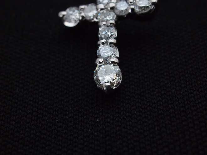 クロスネックレスPt900ダイヤプチネックレスダイヤモンドペンダントトップ中古プラチナ十字架1.0ct