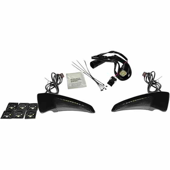 取寄せ シーケンシャル ツアーパック シートバックレスト LEDライト - ブラック/スモーク - CVO カスタムダイナミクス Sequential Tour Pak Seat Back Rest LED Lights - Black/Smoke - CVO CD-TPBR-14BCMSB DRAG 20402543