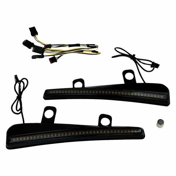 取寄せ フロントガラストリム - LED - ウィンカー - ブラック - スモークレンズ カスタムダイナミクス Windshield Trim - LED - Turn Signal - Black - Smoke Lens CD-RG23-SWT-B DRAG 20403308|ハーレーパーツデポ
