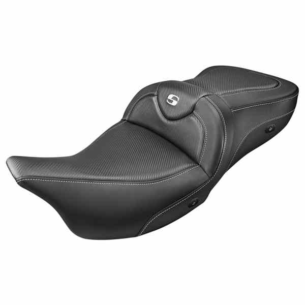 取寄せ ヒーター付きロードソファ シート - カーボンファイバー - 背もたれなし - FL 08-24 サドルマン Heated Roadsofa? Seat - Carbon Fiber - without Backrest -FL '08-'24 808-07B-185HCT DRAG 08011167|ハーレーパーツデポ