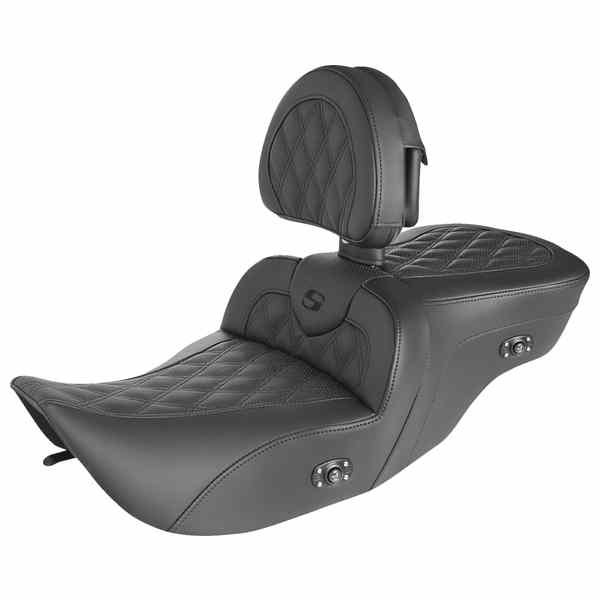 取寄せ ロードソファ シート - バックレスト付き - フルラティスステッチ - ヒーター付き - 99-07 FLH サドルマン Roadsofa? Seat - with Backrest - Full Lattice Stitch - Heated - '99-'07 FLH 897-06-182BRHC DRAG 08011410｜ハーレーパーツデポ