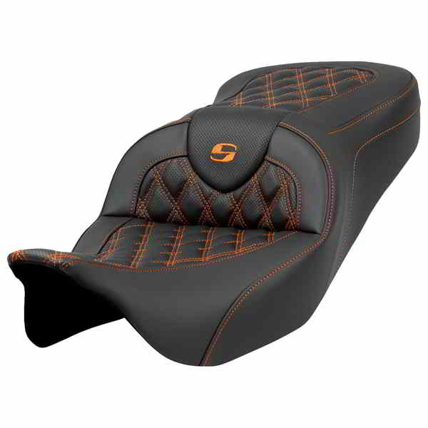 取寄せ ロードソファ シート - ラティスステッチ - オレンジステッチ - バックレストなし - FLH/FLT 08-23 サドルマン Roadsofa? Seat - Lattice Stitch - Orange Stitch - without Backrest - FLH/FLT '08-'23 808-07B-18203 DRAG 08011597