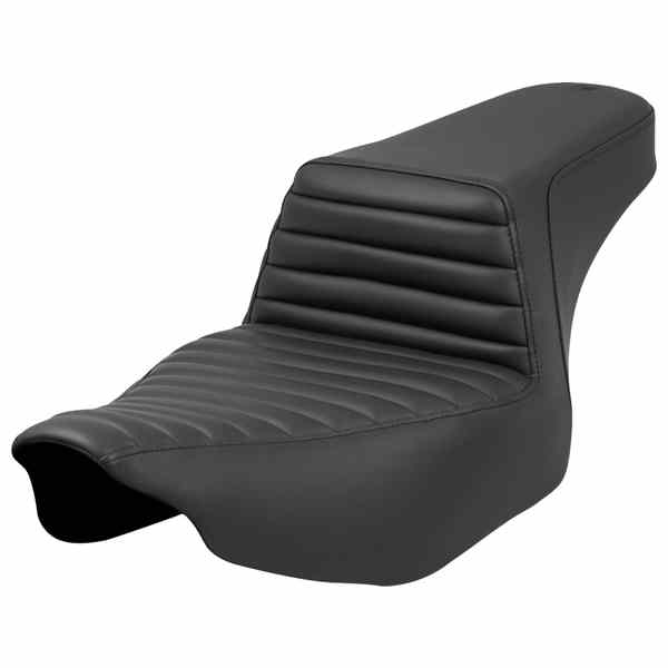取寄せ ステップアップシート - タック＆ロール - ブラック - エクステンデッドリーチ - FL 23-24 サドルマン Step-Up Seat - Tuck-n'-Roll - Black - Extended Reach - FL '23-'24 823-07E-171 DRAG 08011686