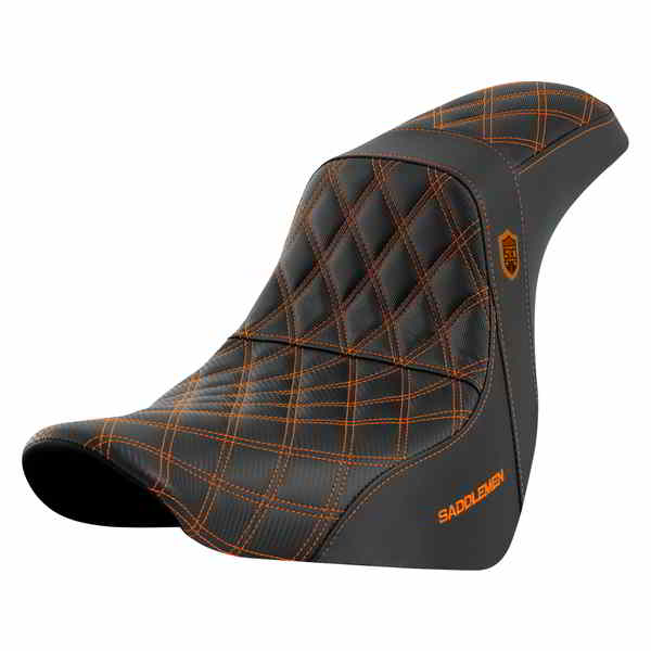 取寄せ プロシリーズ SDC パフォーマンスシート - バックレストなし - オレンジステッチ - FL/FX 18-20 サドルマン Pro Series SDC Performance Seat - w/o Backrest - Orange Stitch - FL/FX '18-'20 SC81829ORA DRAG 08021594