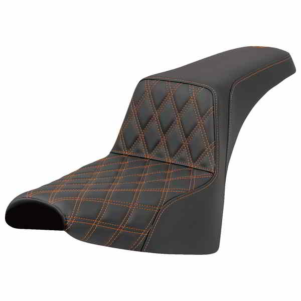 取寄せ ステップアップシート - フロント ラティスステッチ - オレンジステッチ - FXST/FXBB 18-25 サドルマン Step-Up Seat - Front Lattice Stitch - Orange Stitch - FXST/FXBB '18-'25 818-30-17203 DRAG 08021653