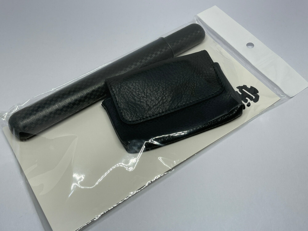 時代物 鹿骨煙管 堤物 御面柄煙草入れ おかめ 達磨 喫煙道具 本革 時代物 鹿骨煙管 堤物 御面柄煙草入れ おかめ 達磨 喫煙道具 本