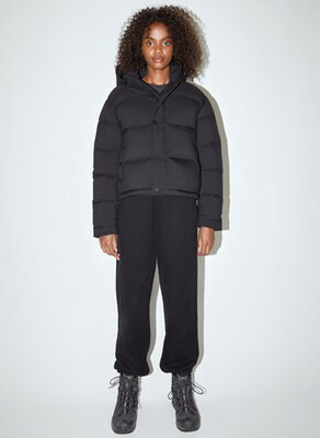 Aritzia アリツィア Super World The Super Puff Shorty Black