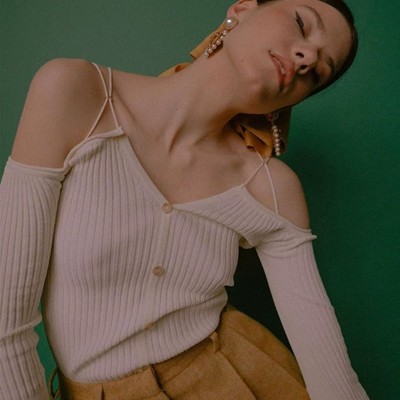 JACQUEMUS ジャックムス Le Cardigan Tordu オフショルダー ジレー