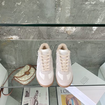 Maison Margiela メゾンマルジェラ MM6 エムエムシックス スニーカー 白 ホワイト ムートン ランニング シューズ レディース メンズ|AYA-FARM店