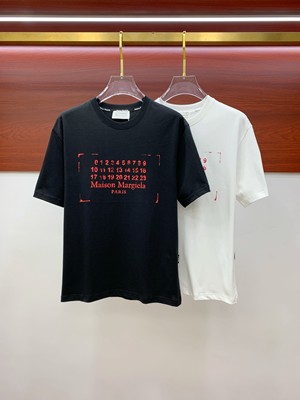 Maison Margiela メゾンマルジェラ MM6 エムエムシックス  レディース メンズ ティーシャツ トップス