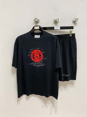 Maison Margiela メゾンマルジェラ MM6 エムエムシックス  レディース メンズ ティーシャツ トップス