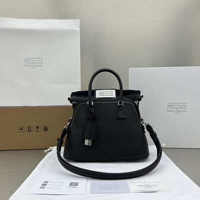 Maison Margiela メゾンマルジェラ ミニ ハンドバック ショルダーバッグ ファイブエーシー 古典派音楽 2WAY 黒いこと 5AC 棲み家 マルジェラ