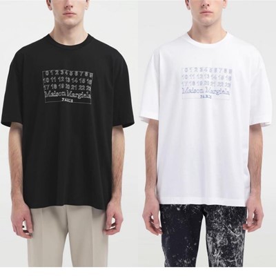 Maison Margiela メゾンマルジェラ ティーシャツ MM6 エムエムシックス 電話番号ロゴタイプ トップス 暦 刷り上げる メンズ レディース 住み家 マルジェラ