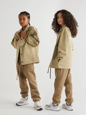 FEAR OF GOD FOG フィアオブゴッド Essentials エッセンシャルズ ジャケット｜AYA-FARM店