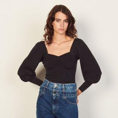 sandro 砂子ロ Cropped sweater with sweetheart トップス