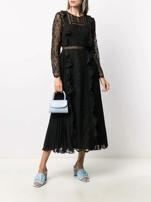 Self-Portrait Black Lace Guipure Midi Dress 衣装