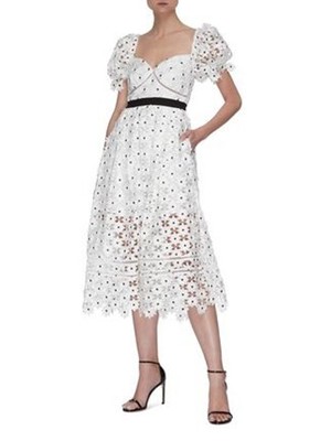 Self-Portrait Daisy Lace Midi Dress 衣装