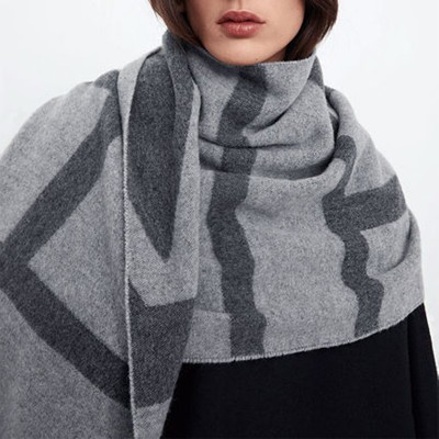 TOTEME トーテム Monogram jacquard wool scarf えり巻き