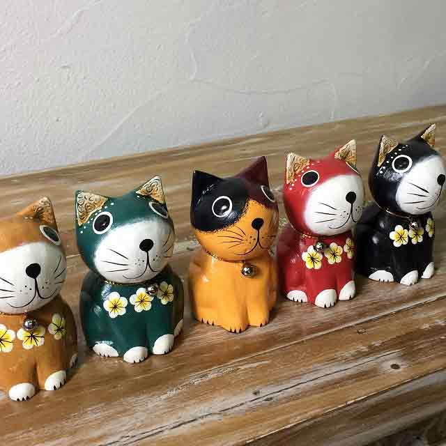 楽天市場】木彫り お座りバリネコ 鈴付 5色 オブジェ ネコの置き物 猫