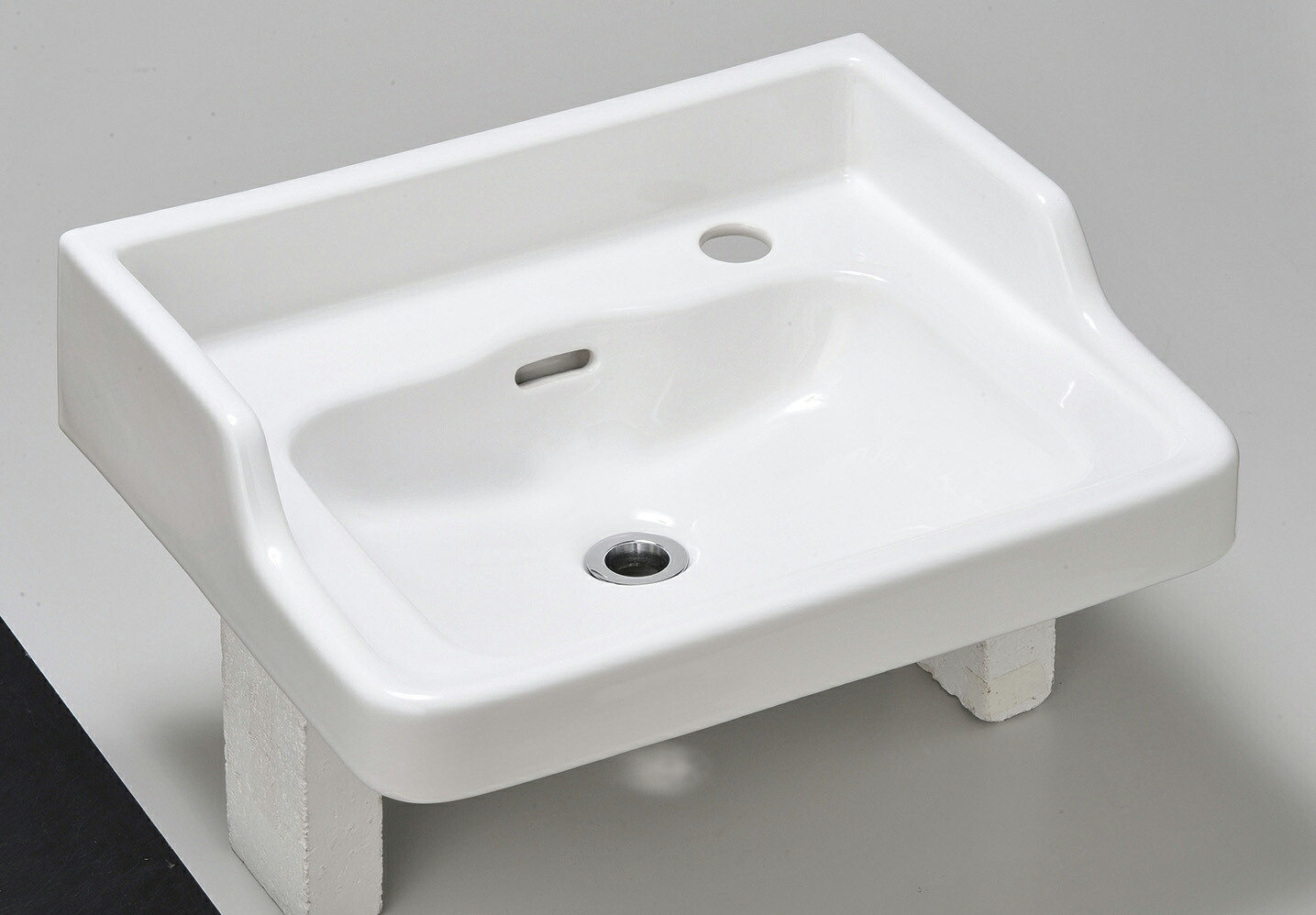 被り心地最高 Essence エッセンス 洗面ボウル おしゃれ リフォーム 改装 Diy 新築 新生活 陶器製 大きい 大型 半埋め込み型 オーバーカウンター 四角型 スクエア 単水栓 混合水栓 お洒落 綺麗 きれい 可愛い かわいい 手洗い器 横水栓用 当店限定