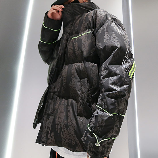 春夏新色 楽天市場 ダウンジャケット メンズ オラオラ系 メンズ オラオラ系 ダウンジャケット メンズ ビッグロゴ ライン 迷彩柄 中綿ジャケット メンズファッション 悪羅悪羅系 ストリート系 ダウンジャケット お兄系 ヤンキー チンピラ マイルドヤンキー