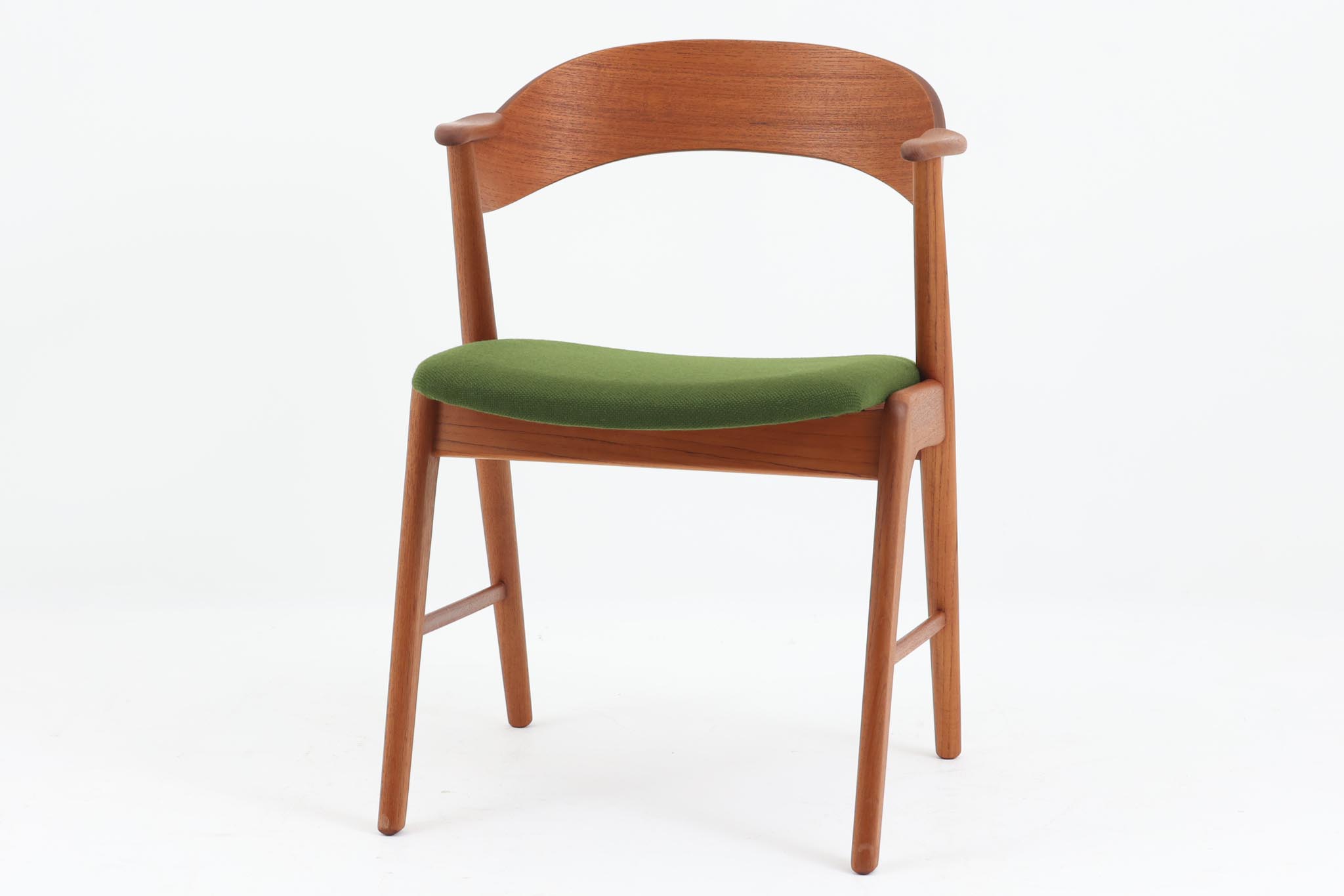 Dining Chair ” Model 32 / Nail Chair ” by Kai Kristiansen