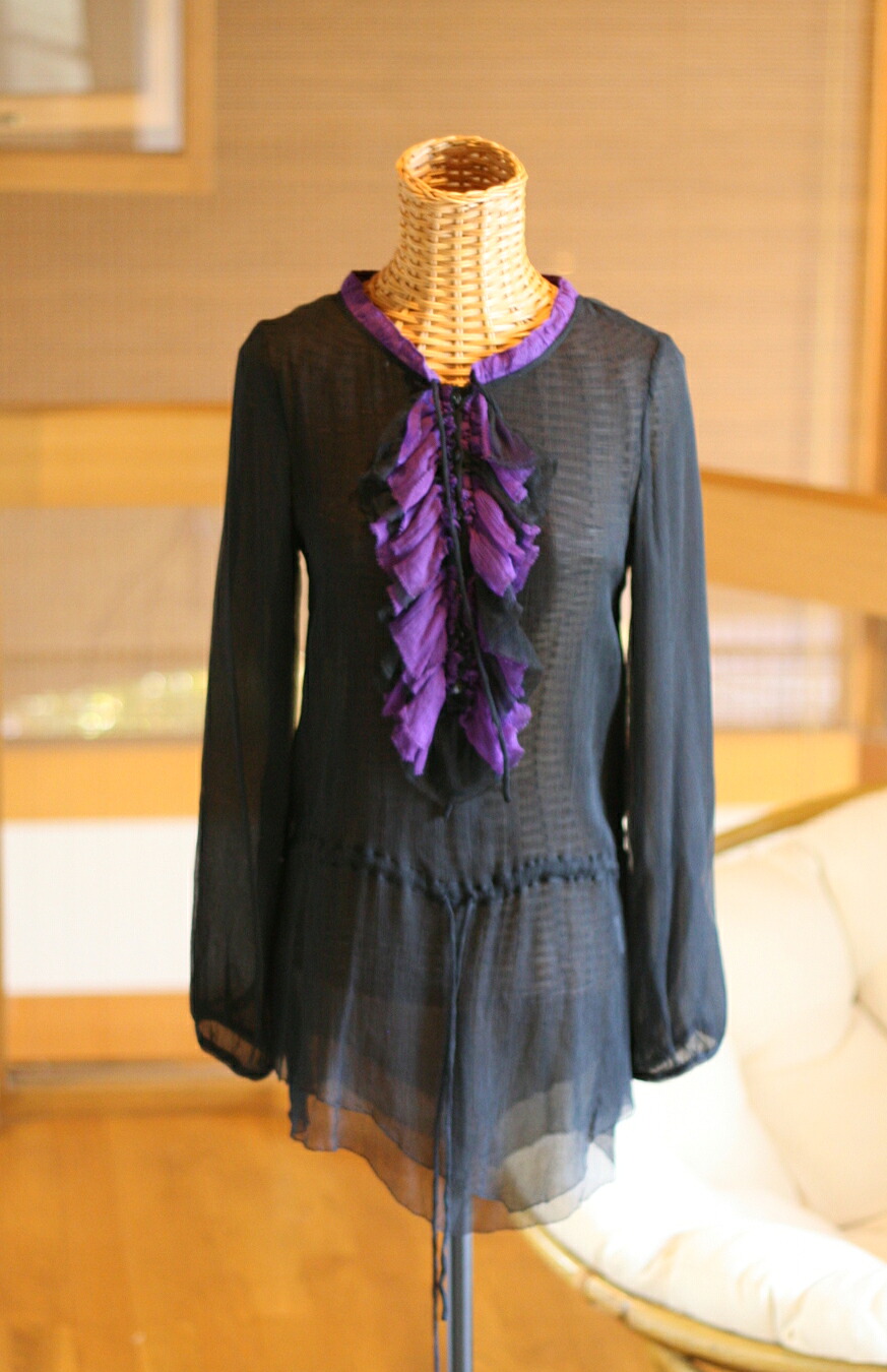 ☆詰め放題福袋チケット対象商品☆Re.Verofonna ヴェロフォンナ シルク100 シフォン フリル 長袖 ブラウス レディース 女性 9号 Mサイズ ファッション トップス カットソー 結婚式 二次会 発表会 シースルー バンドカラー 絹100｜キュリアス（雑貨・スーツケース）