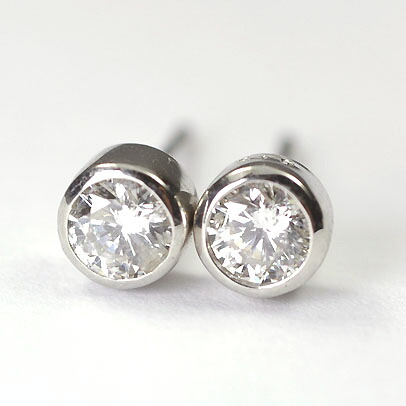 プラチナ ダイヤモンド ピアス 一粒 プラチナ・ダイヤ0.3ct スタッドピアス(フセコミ)|キュートジュエリー