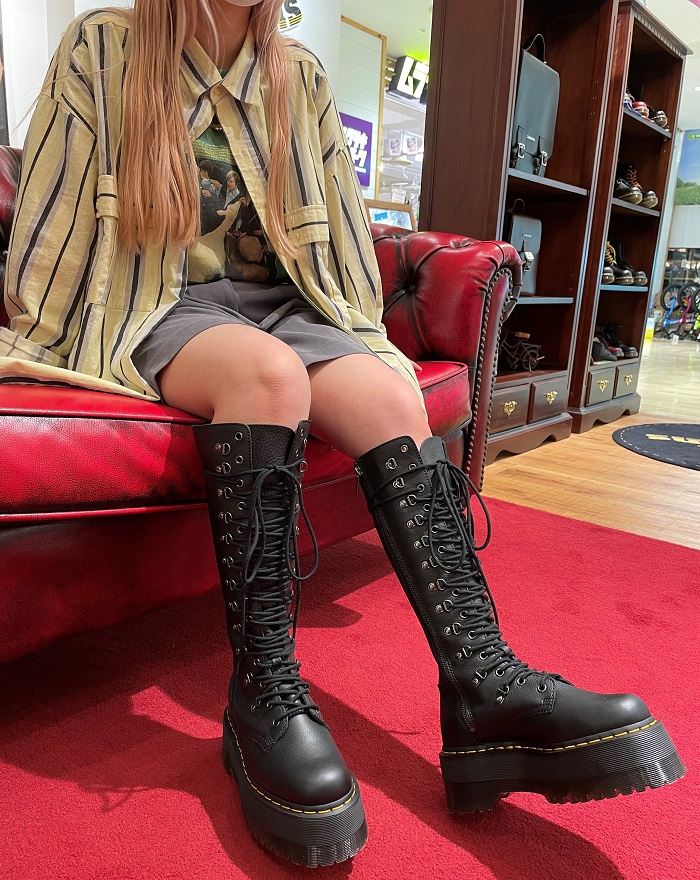 Dr.Martens】1B60 MAX HDW 26 タイ ブーツ-