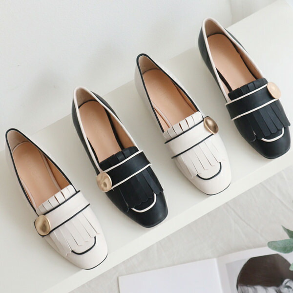 セール 登場から人気沸騰 ローファー シンプル 婦人靴 ぺたんこ オックスフォード アイボリー 黒 ブラック 革靴 おじ靴 モフチーフ フリンジ レディース O 1943 Kramersapartment Com