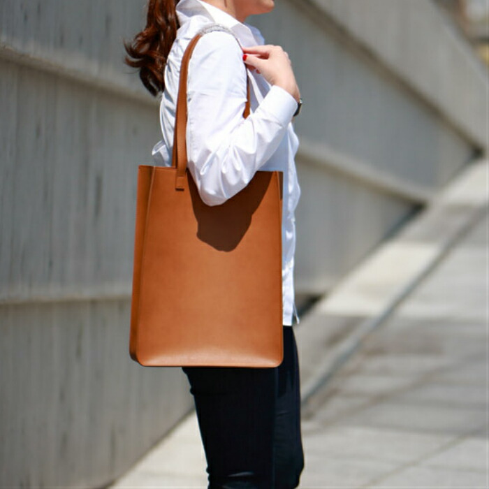 楽天市場 トートバッグ レディース メンズ スタイリッシュ ビジネス カジュアル 防水 書類 Pc 縦長 肩掛け セレクトショップ デルコ