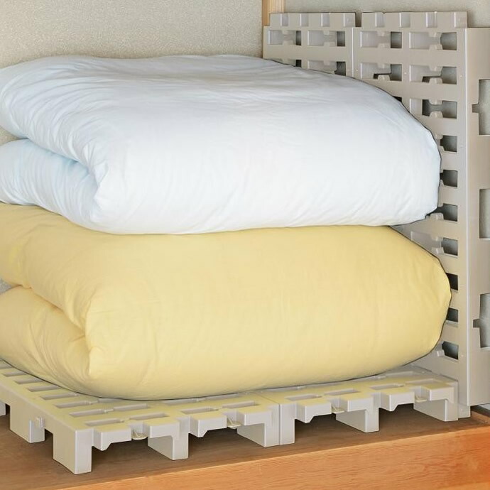 楽天市場 すのこ 押入れ 布団 棚 Diy スノコ すのこマット サイズ 収納 クローゼット 押入れ収納 押し入れ収納 押入れ用 桐 木製 整理棚 ふとん 整理 掃除 安い 北欧 一人暮らし 頑丈 湿気 スノコマット コンパクト カビ 通気性 熱帯夜 夏 湿度 一期一家具