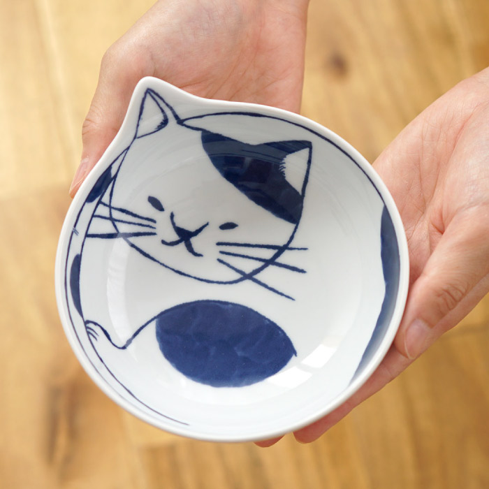 クーポンあり 敬老の日 プレゼント 孫 還暦祝い 女性 母 名入れ 猫鉢4個セット 母 誕生日 50代 60代 70代 母 義母 お母さん 祖母 波佐見焼 皿 小鉢 和食器 セット 猫 退職 還暦 古希 喜寿 傘寿 米寿 卒寿 長寿