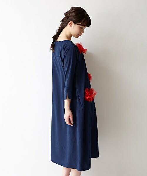 楽天市場 Sale70 お花ワンピースふりふオリジナル 和柄 ワンピース 秋冬 大人 レディース フレア カジュアル フォーマル 2次会 お呼ばれ フェミニン 大人女子 和風 花柄 レトロ モダン Furifu おうち服 おうちコーデ おうちファッション ふりふ 楽天市場店