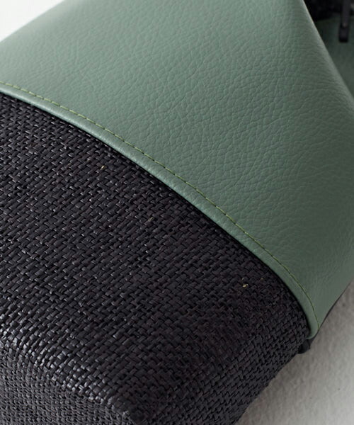 格安 メンズ浴衣用巾着 レザーバイカラー信玄袋 ふりふオリジナル メンズ巾着 男性巾着 紳士用 緑 黒 合成皮革 夏 男性用 花火大会 夏祭り 渋め メンズ浴衣小物 大正ロマン バッグ 巾着バッグ 浴衣 浴衣 着物 大人 おしゃれ ふりふ 母の日 ギフト プレゼント 実用的