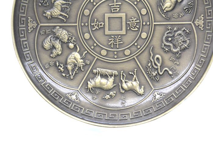 置物彫り物お香受け皿さざれ皿真鍮製干支約10cm