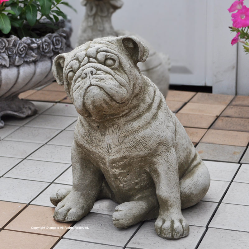 ガーデニング雑貨 ストーン 英国製 犬置物 ヨーロッパ ブルドッグ ガーデングッズ 庭 ガーデニング ガーデン おしゃれ イングリッシュガーデン 送料無料 ウエルカムドッグ おうち時間 大人かわいい雑貨 Deerfieldtwpportage Com