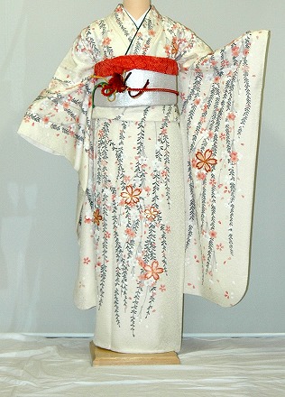 【レンタル】振袖レンタル【白・薄色系】【RS939】ワイドサイズ/ゆったり/大きい/幅広/3Ｌ/4Ｌ/17号/19号/21号/23号/冬春キャンペーン