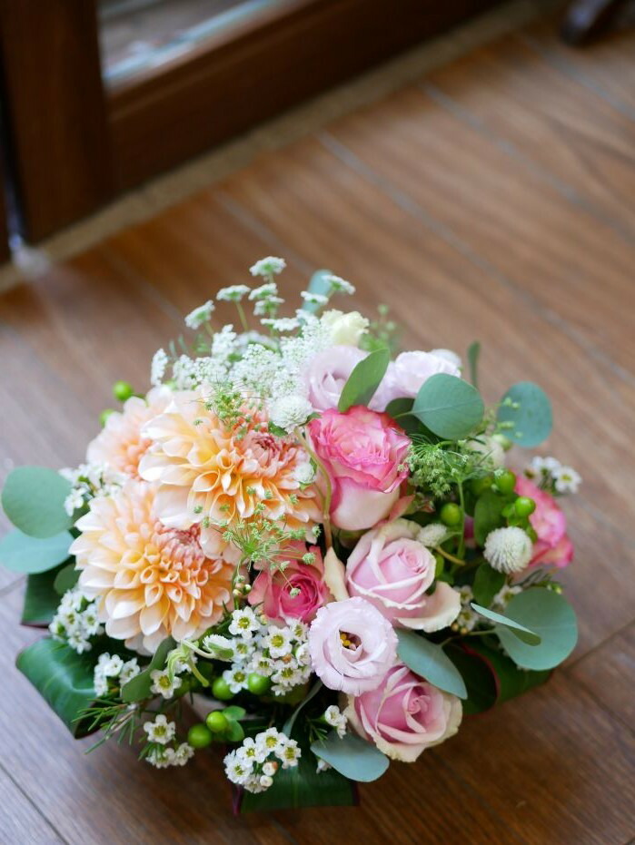 フラワー アレンジメント 花 かわいい 誕生日 お祝 開店祝い プレゼント ダリア バラ オレンジ の かわいい アレンジ 送料無料 Prescriptionpillsonline Is