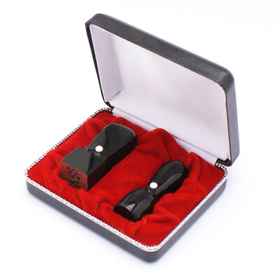 送料無料◆印鑑 はんこ 会社設立Bセット【天丸】(実印 18mm 角印 21mm)黒水牛（芯持）（専用ケース付） [法人印鑑 2本セット 会社印鑑 ケース付 印鑑セット 会社印 セット 法人印 法人用 代表印 代表者印]