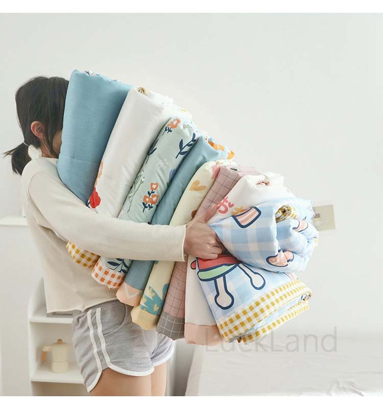 ベッド投擲 ケット 大判 夏用 大切 柄格仕組み 総柄 綿布100 寝具 布団 タオルケット シングル ダブル 豎子 培養苑 抗菌 洗える 空調ケット 通気性 温柔 そっと 膚ざわり妙々たる 生半熟園 ベッド 眠り 昼休み 具足 ベッドスロー ブランケット 大判 夏用 かわいい