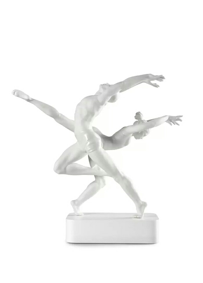 ダイナミックダンス LLADRO リヤドロ バレエ バレリーナ 置物 オブジェ インテリア 人形 磁器 かわいい おしゃれ スペイン プレゼント 玄関 お祝い 新築 開業 癒し リビング 寝室 事務所 オフィス 【正規品】 01009438｜ジュエリー　うらら 190,300円