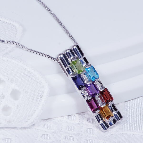 SV 1.5ct アミュレット デザインペンダント ダイヤ 0.02ct シルバー925