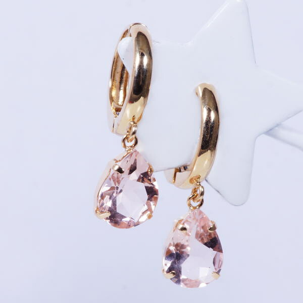 K18 1.6ct モルガナイト スイングピアリング ペアシェイプ　クリスマス　ギフト　結婚式