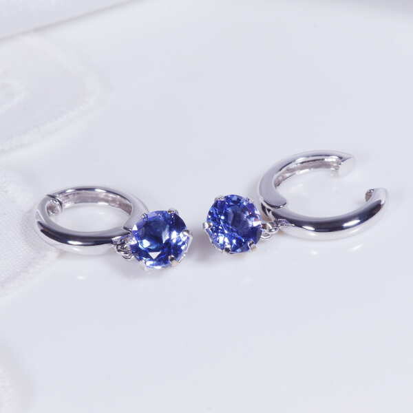 【ティファニー命名タンザナイト】K18WG 1.6ct タンザナイトピアリング ラウンド 18金 ホワイトゴールド 12月誕生石 クリスマス ギフト 結婚式|I Love ジュエリー