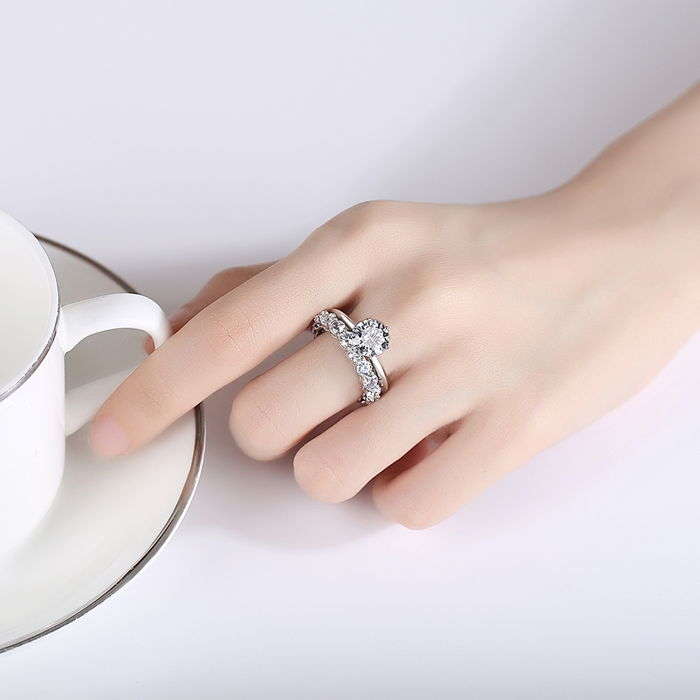 楽天市場 10日返品保証 3ヶ月修理保証 送料無料 プチプラ リング レディース 2carat モアサナイト シルバー925 ホワイト シルバー 11号 14号 16号 ラウンド 大粒 6本爪 エレガント 大人 モアッサナイト エタニティ 重ね付け Qyr031 Jewelry Sunflower