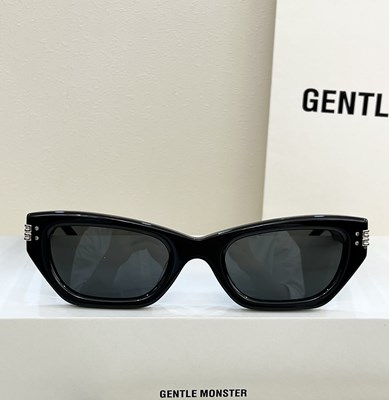 GENTLE MONSTER★キャッツアイサングラス - MOLTA GENTLE MONSTER☆キャッツアイサングラス - MOLTA アイウェア
