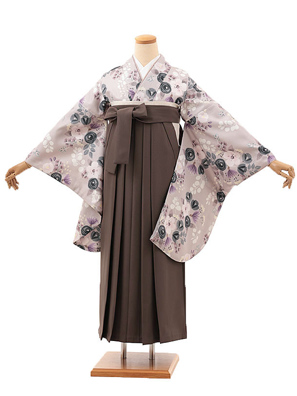 卒業式袴レンタル 0087 薄ピンク洋花&times;こげ茶色袴 レンタル 女性 卒業式袴 フルセットレンタル 大学生 はかま 女性 卒業袴セット 卒業式袴レンタル セット 大学 袴セット 卒業袴レンタル 着物レンタル 卒業式袴レンタル 往復送料無料【レンタル】｜きものレンタルのお店　アビー